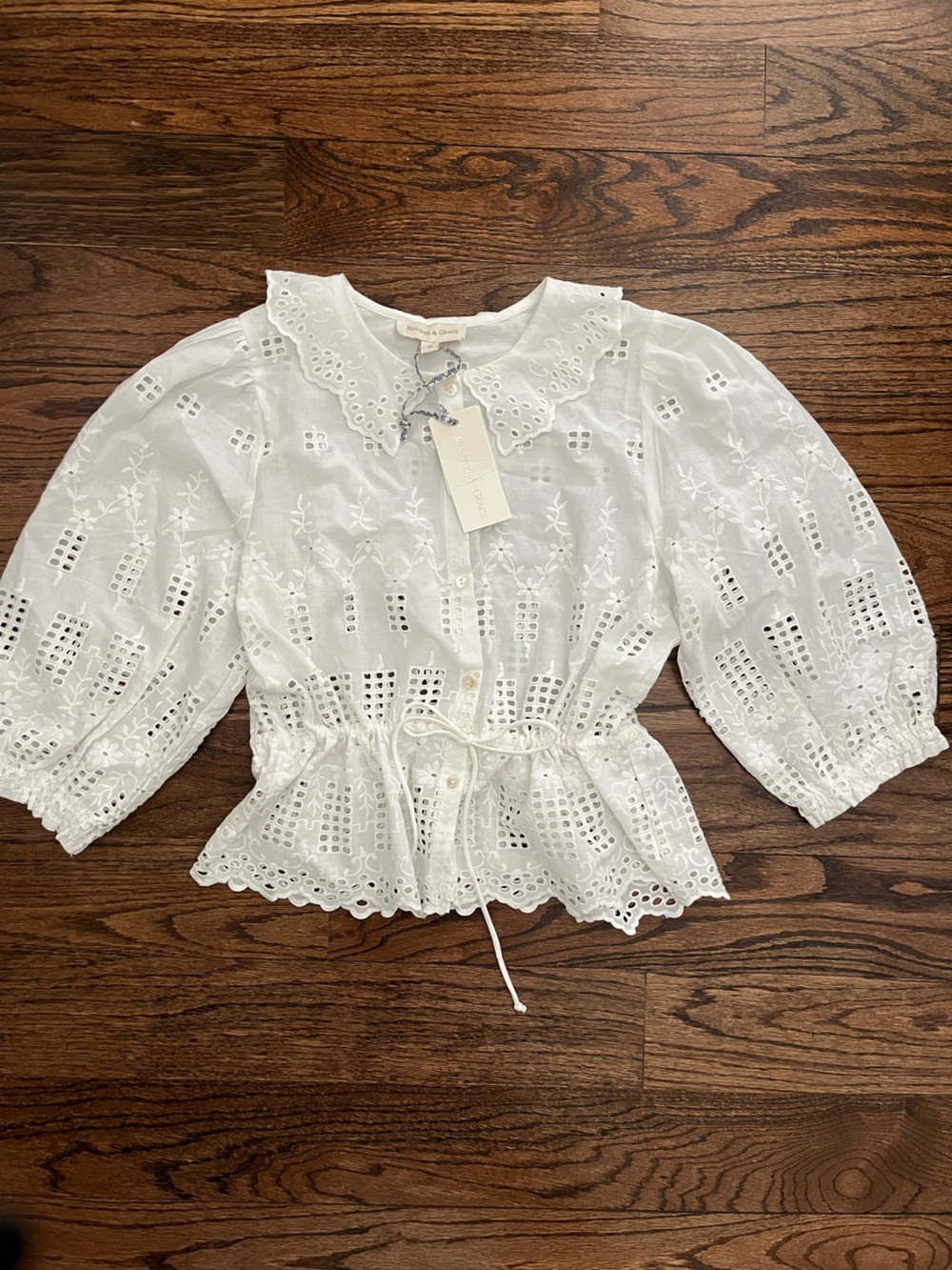 NWT Jennifer And Grace White Eyelet Lace Peplum Blouse with Tie Waist